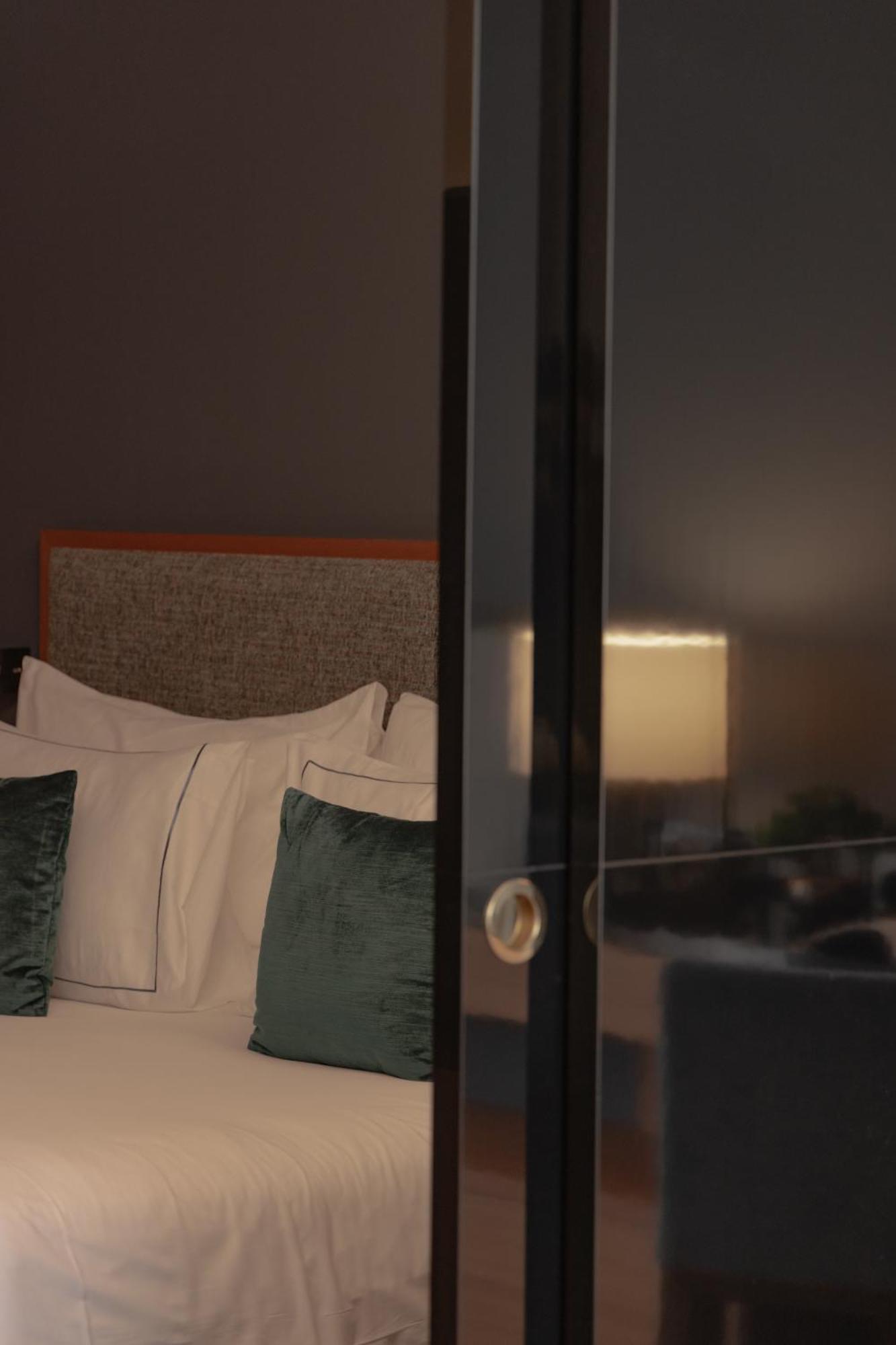 Fraser - Serviced Geneva